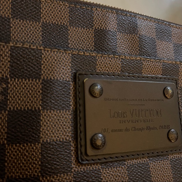 LOUIS VUITTON Damier Ebene Brooklyn Flat Pochette *MENS* - Picture 4 of 7